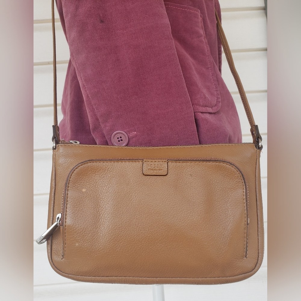 90's FOSSIL Tan Crossbody Cow Hide Leather Bag!!!! - Picture 1 of 16